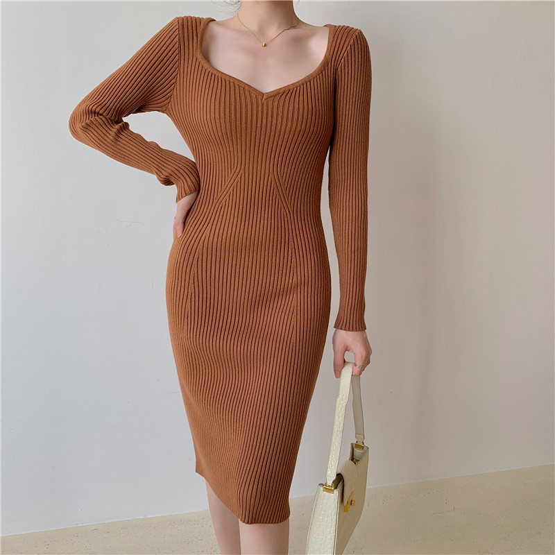 Guoou Autumn winter new peach collar French slim knit dress women's long sweater skirt skirt over the knee knit dress