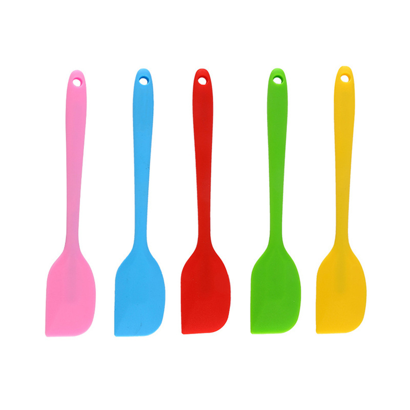 Factory Food grade baking silicone spatula cake ice cream spatula high temperature resistant kitchenware spatula