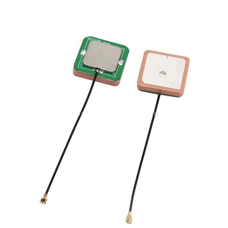 GPS+BD ceramic built-in antenna 28dbi high gain omnidirectional active Beidou navigation 1575Mhz positioning antenna