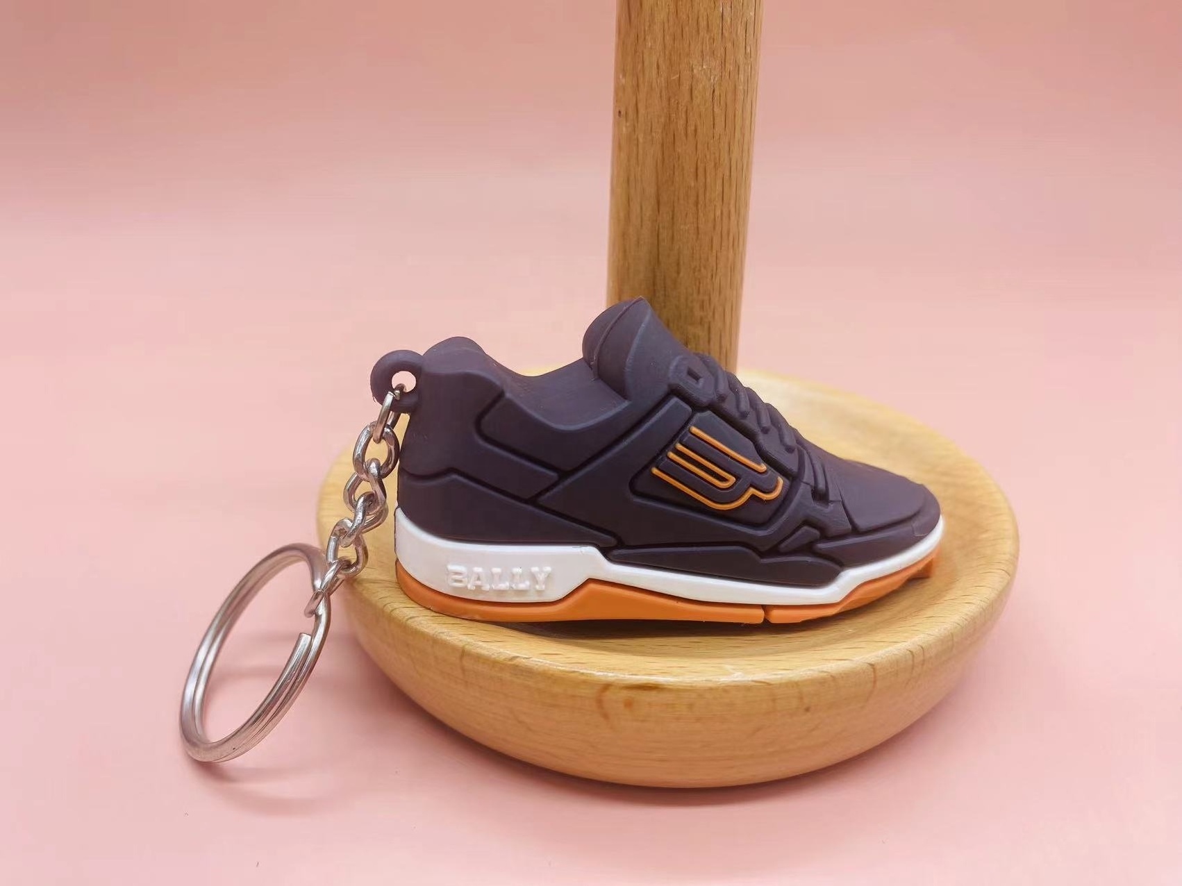 3D sneaker key chain Pendant mini basketball shoe model soft plastic decoration gift keychain