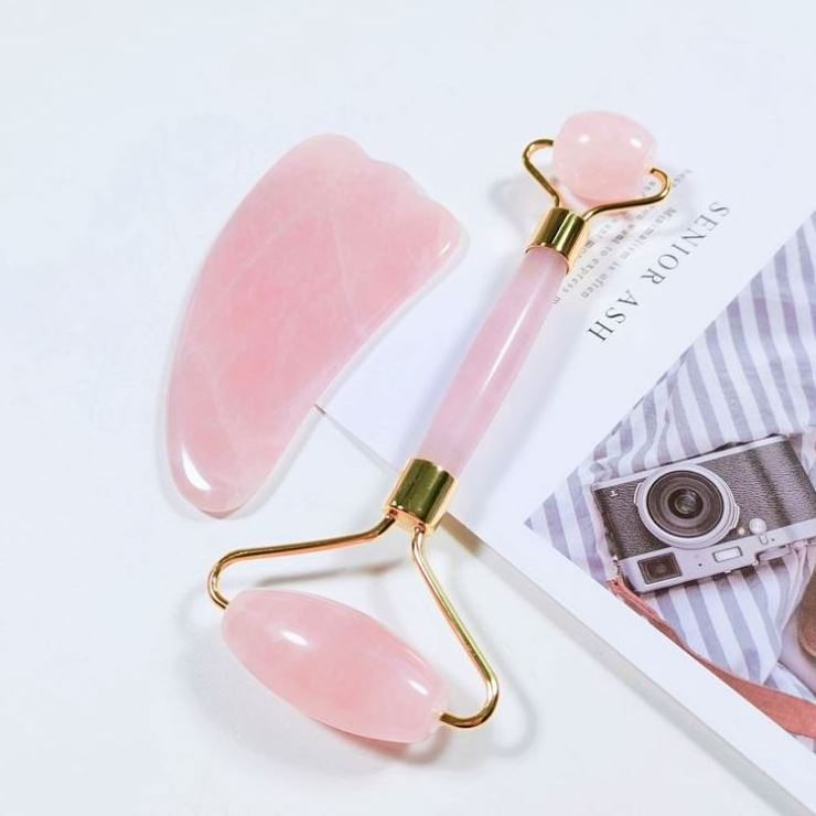 2022 Hot Selling Manufacturer Custom Logo Massage Gua Sha Set Crystal Stone Pink Rose Quartz Face Jade Roller with Natural Stone