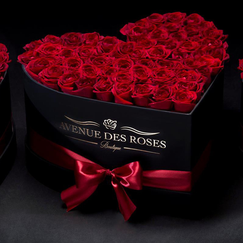 Valentine diamond heart flower bouquet packaging boxes luxury black heart shaped flower gift boxes wholesale