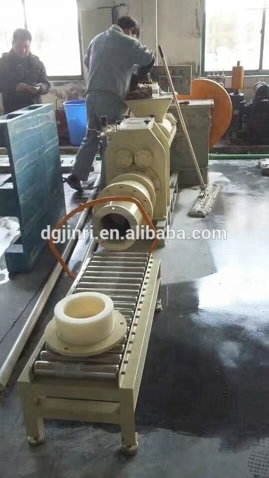 Large stainless steel vacuum pug mill for ceramics factory