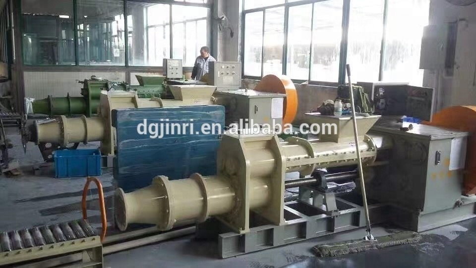 Large stainless steel vacuum pug mill for ceramics factory