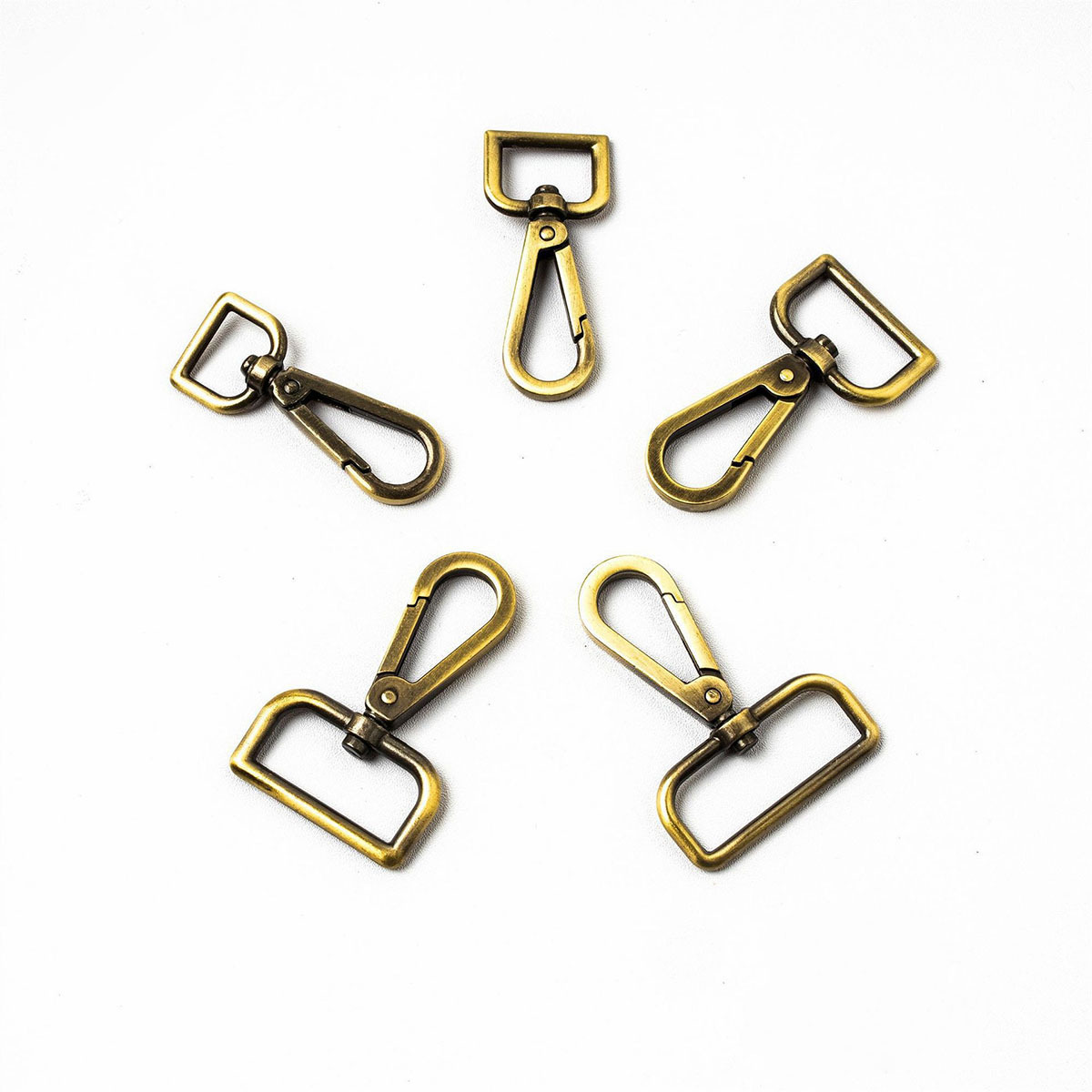 Customized Bag Hardware 20 25 38mm Making Buckles DIY Snap Hook For Bag Hardware Dog Hook Safety Metal Swivel Hooks For Handbag