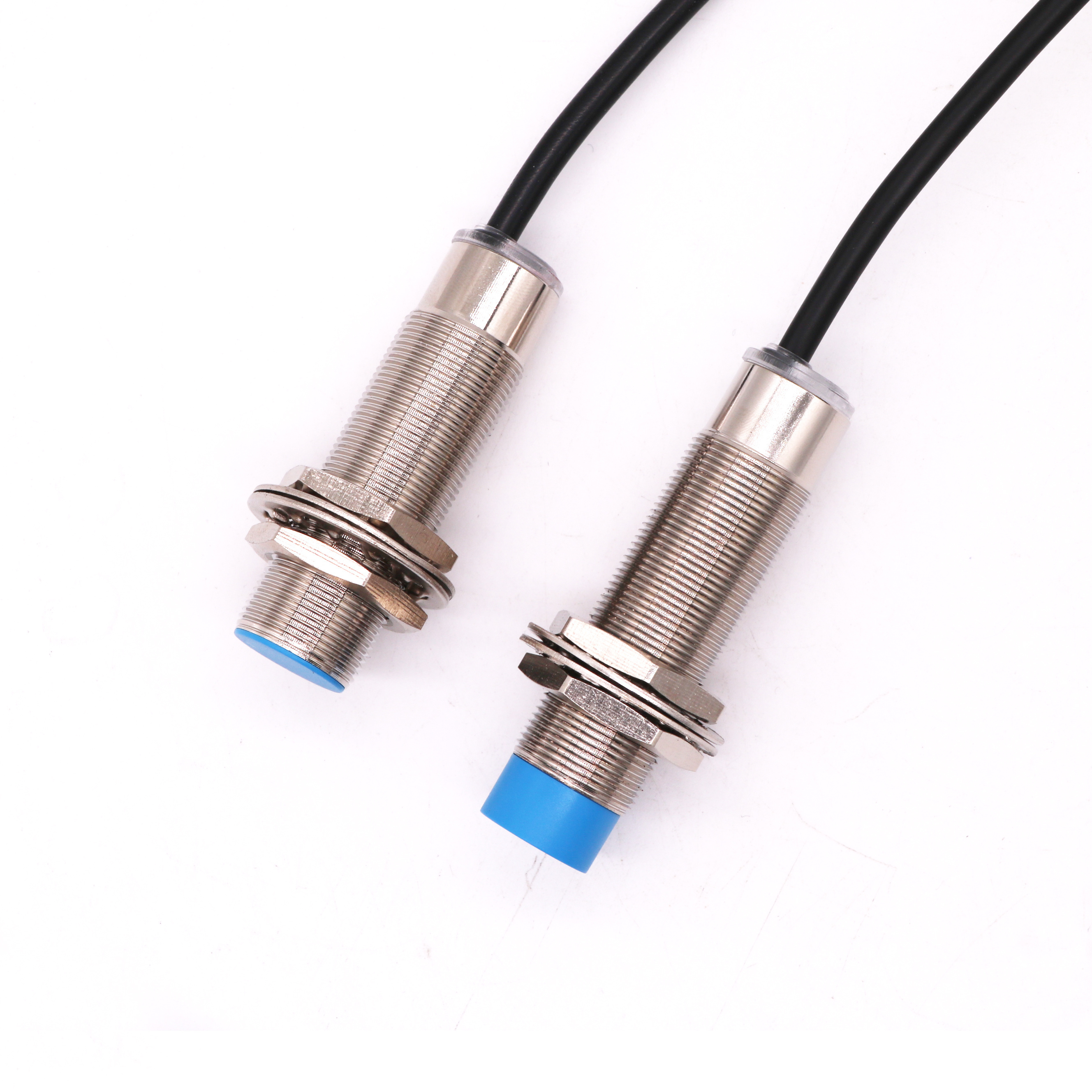 M18 Inductive type sensor PNP NO 8mm/12mm double distance metal detection proximity switch 24VDC high quality proximity sensor