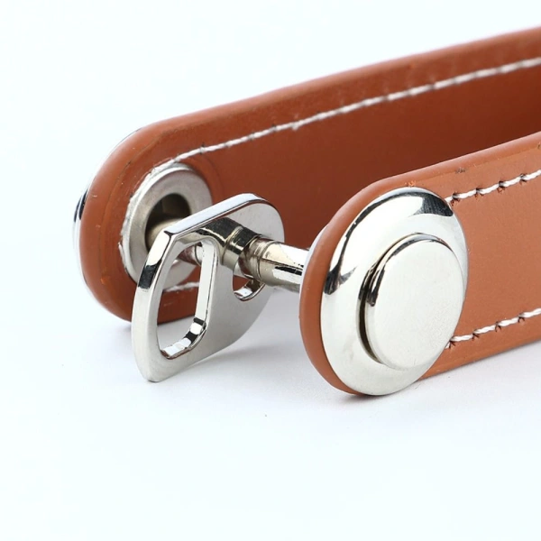 User-friendlyWholesale Metal Creative Gift Key Storage Pocket PU Keychain Compact Leather Key Organizer Keychain