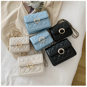 Lb674 Manufacturer Wholesale Cheap Handbag For Woman Pearl Chain Diamond Pu Leather Bags New Small Square Quality Handbags