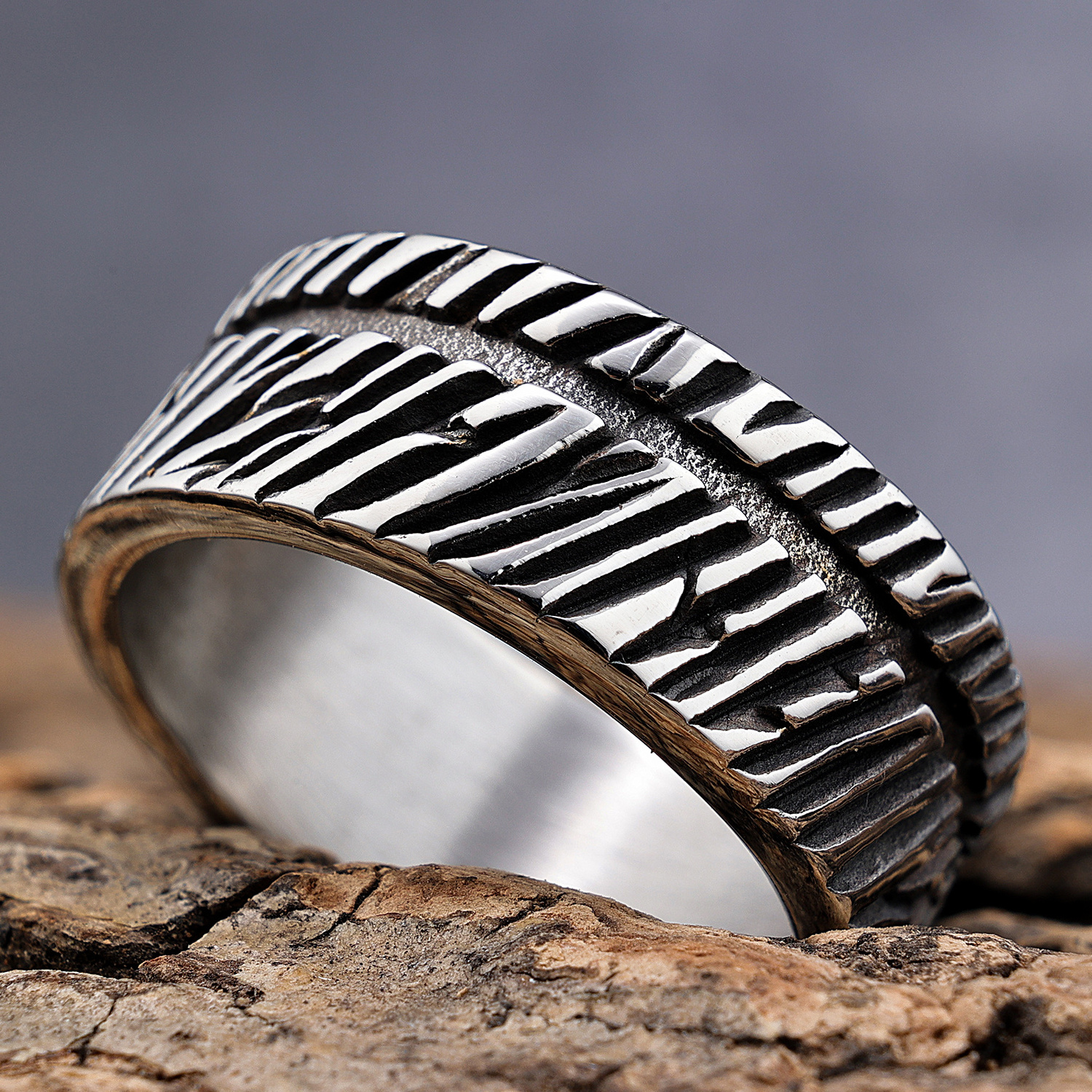 Wholesale hiphop punk stainless steel motorcycle thire tire tread wheel pattern mens band rings size 7-13