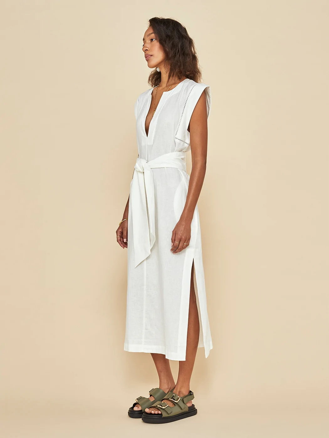 New Trendy Wholesale Women  Deep V Neck Sleeveless Tie Front White Linen Maxi Dress