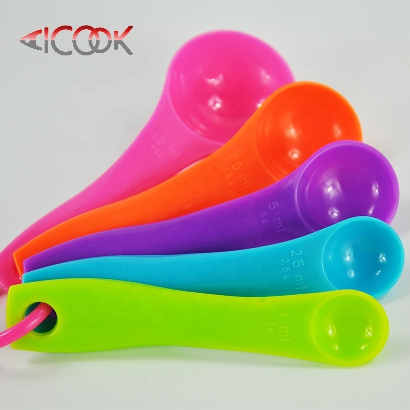 China supplied kitchen accessory plastic measuring spoon