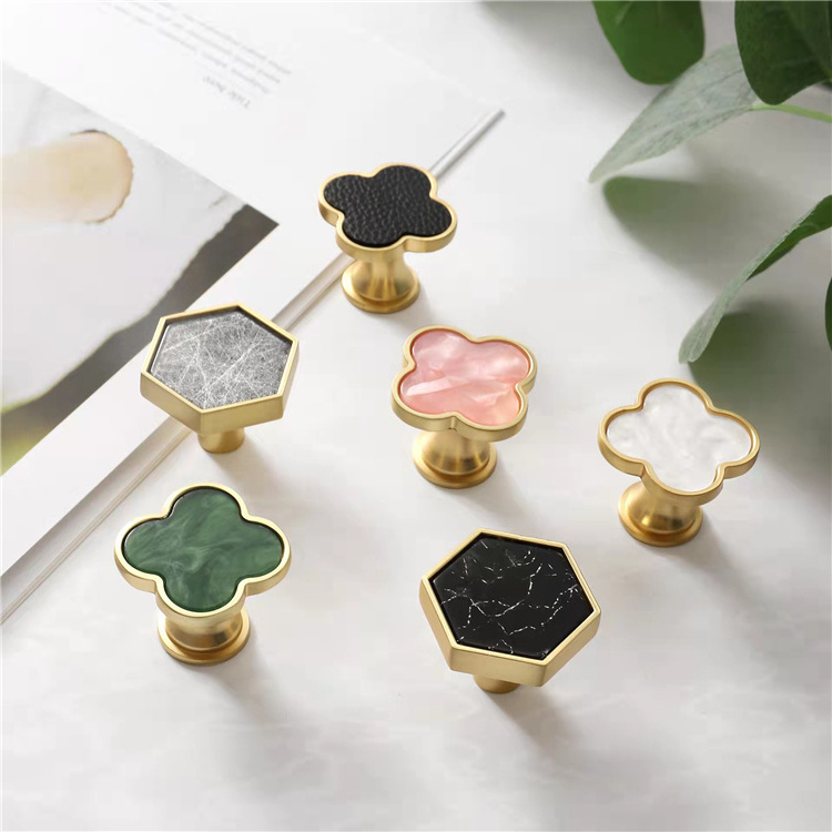 Hexagon Brass Natural Rose Quartz Crystal Luxury Handle Pull Knob for Furniture Cabinet Door Drawer Kitchen and Wardrobe Knobs