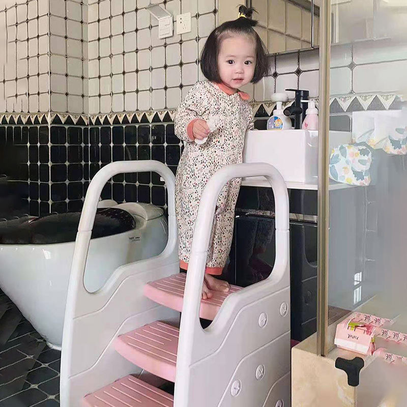 Foot Wash Stool Toilet Ladder Pedal Small Bench with Handrails Children's Step Stool High-quality Children's Plastic New Chinese