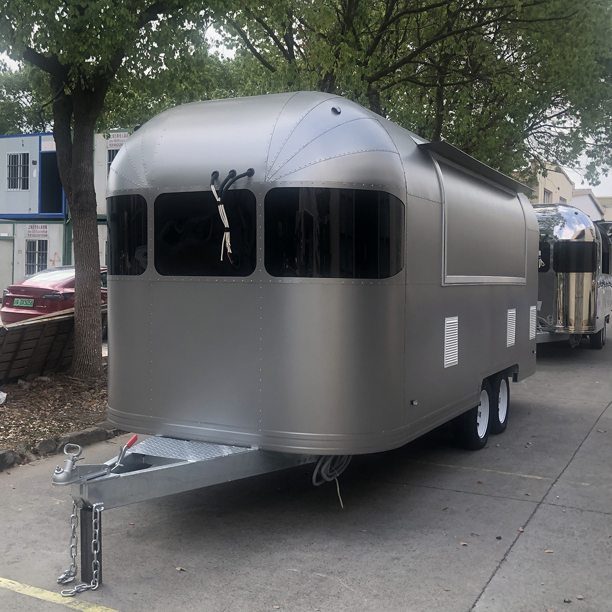 New Stainless Steel Fast Food Truck Moving Outdoor Dining Car for Restaurant and Bakery with Water Corn Wheat Material