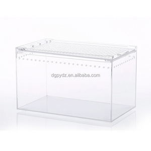 Customize Rotating Lock Baffle Design Reptiles Breeding Acrylic Reptiles Feeding Box