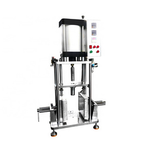 Laboratory Desktop Small Plastic PVC Injection Molding Machine With Mold Preheating Function