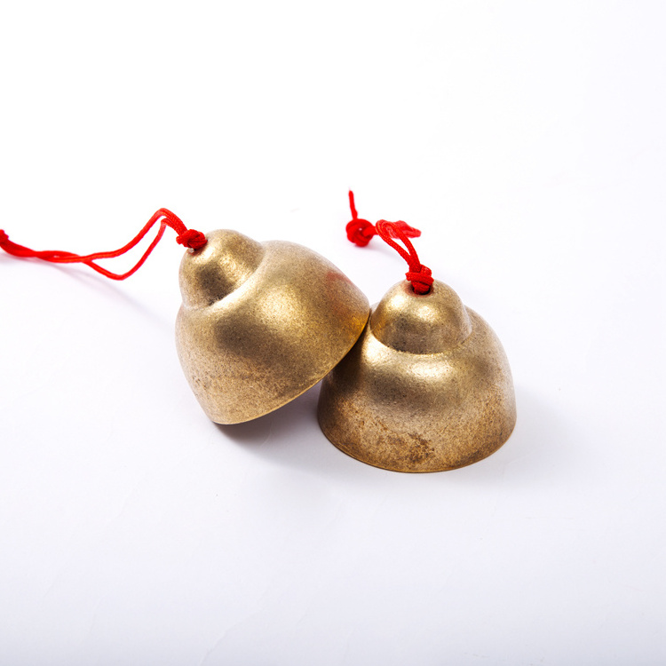 China Factory Supply Antique Brass Jingle Bell With Red Rope Door Bell For Home Decoration