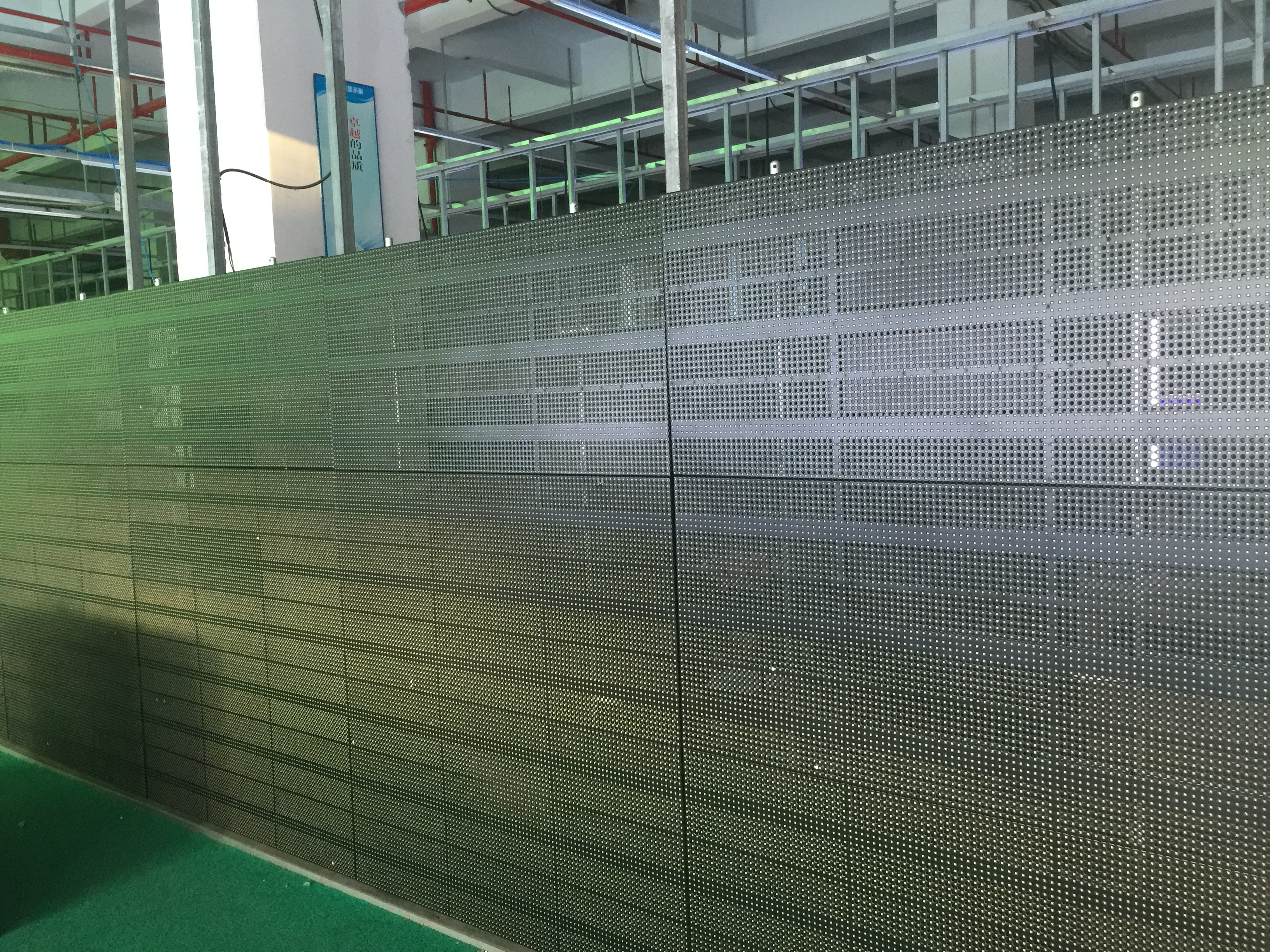 Transparent LED Mesh Grid LED Screen P3.91 outdoor use led billboard