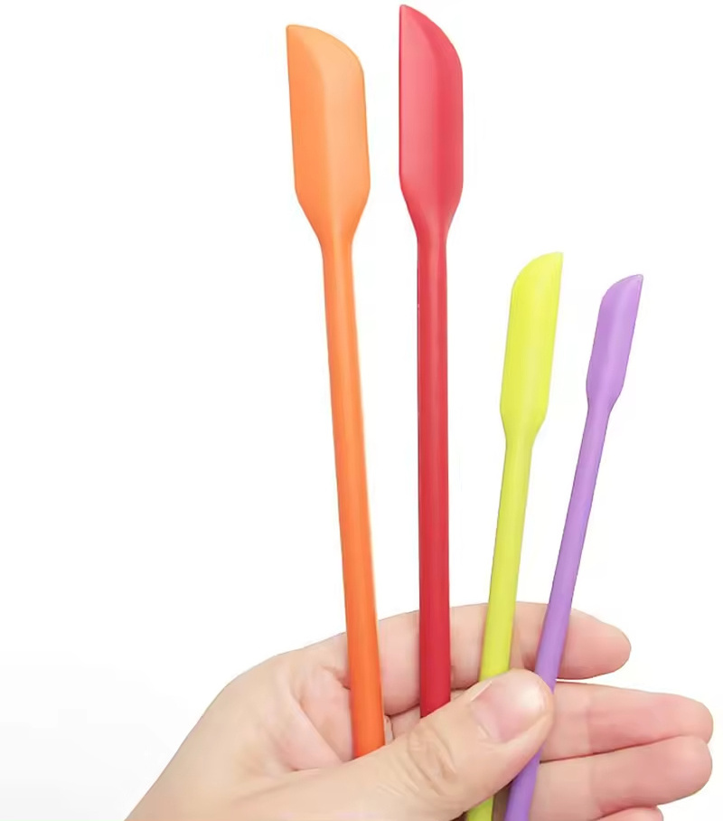 Wholesale Butter spatula Set Silicone Beauty Cosmetic Spatula Small Rubber Spatula for Makeup Thin Jar Scraper for Kitchen