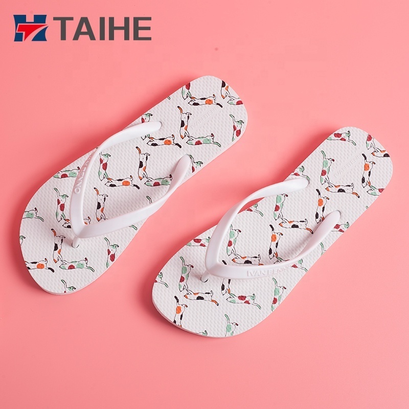 Fashion Summer Ladies Beach Sandals for Flip Flops PVC Winter Shoes for Women Natural Rubber Sole and Pvc Strap Customized Size