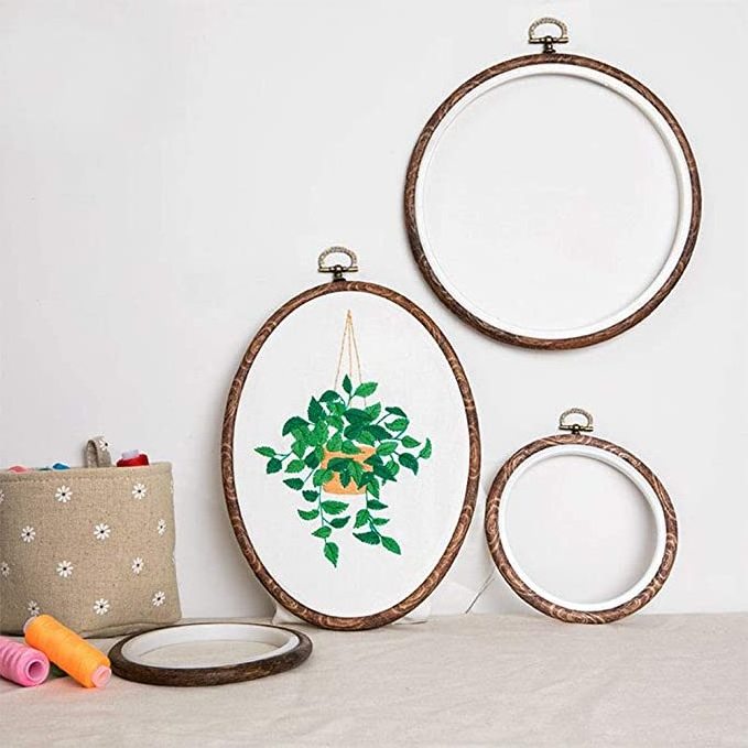 Tailai Retro Imitated Wood Embroidery Hoop Manual Cross Stitch Quxiliary Tool  Wood Display Frame Circle