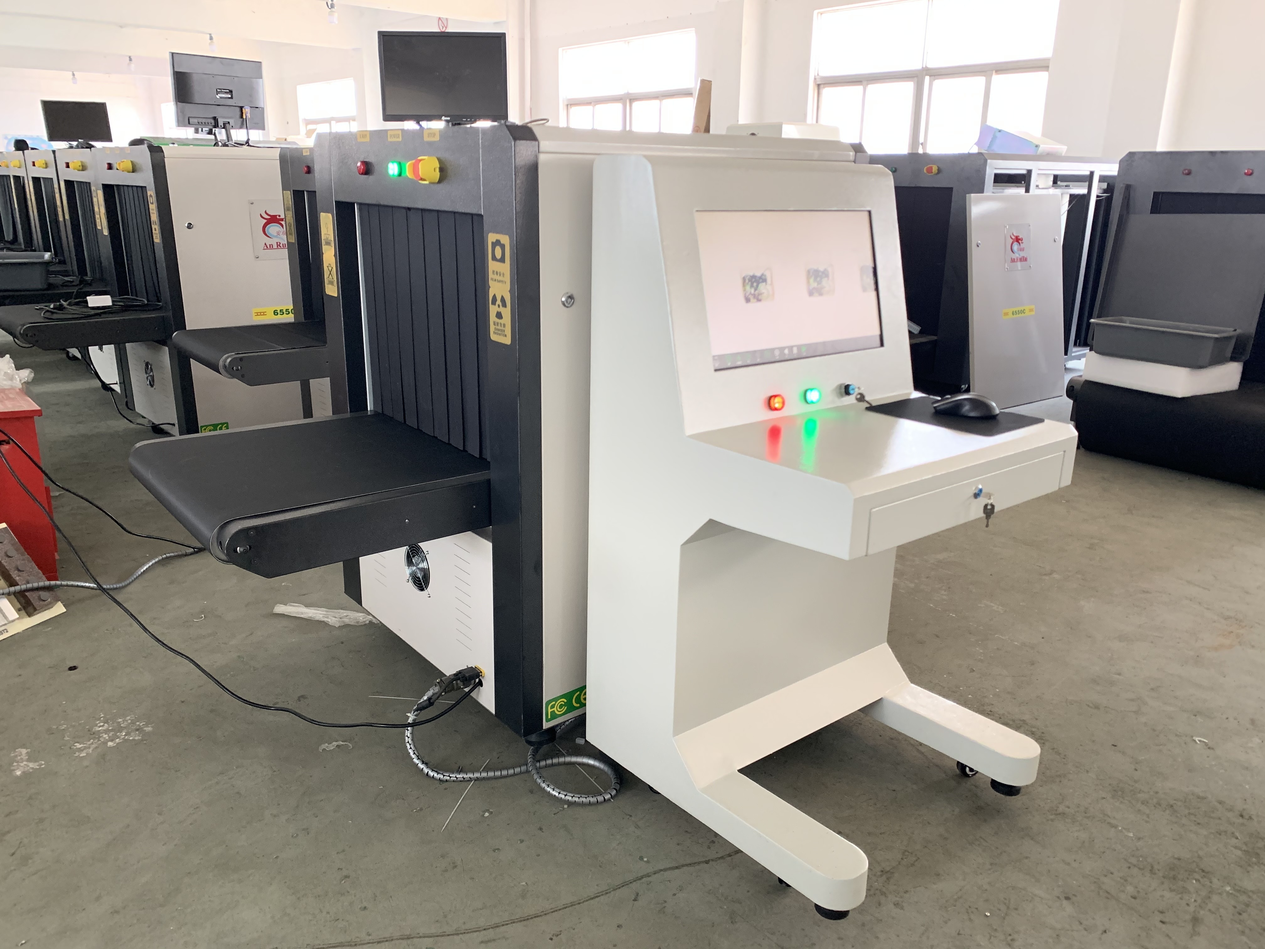 Subway Cargo X Ray Baggage Scanner Security Detector X-ray Airport Luggage Scanner Equipment