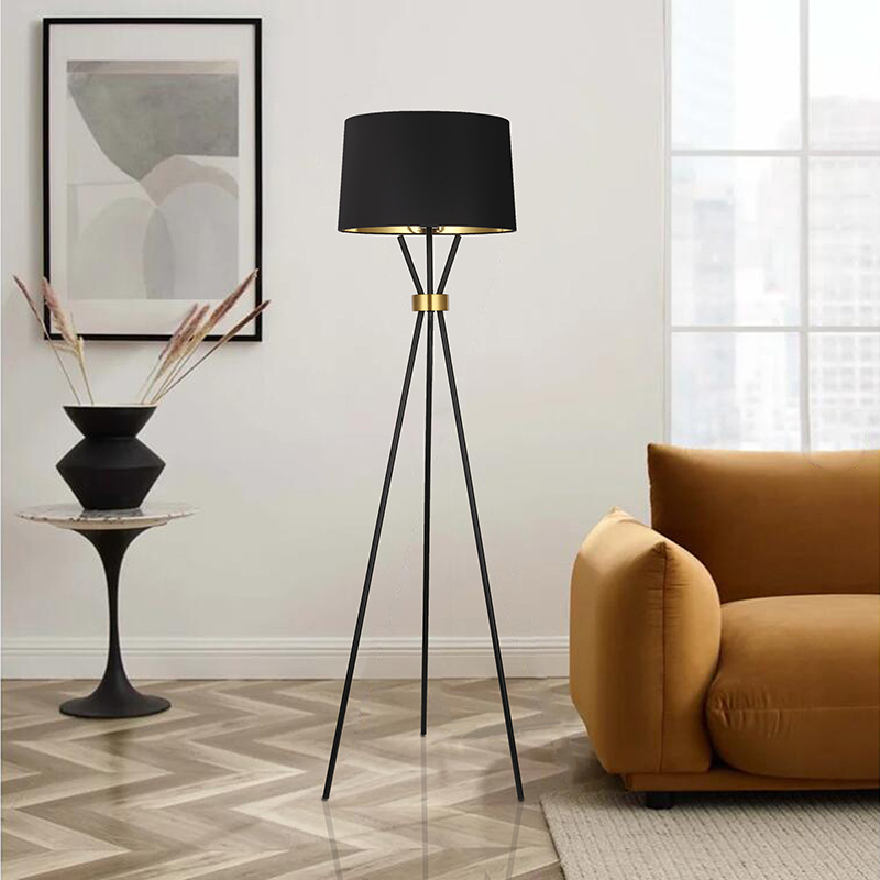 Nordic New design European floor light tripod luxury Hot Selling Simple Living Room Bedside Creative led corner floor lamp