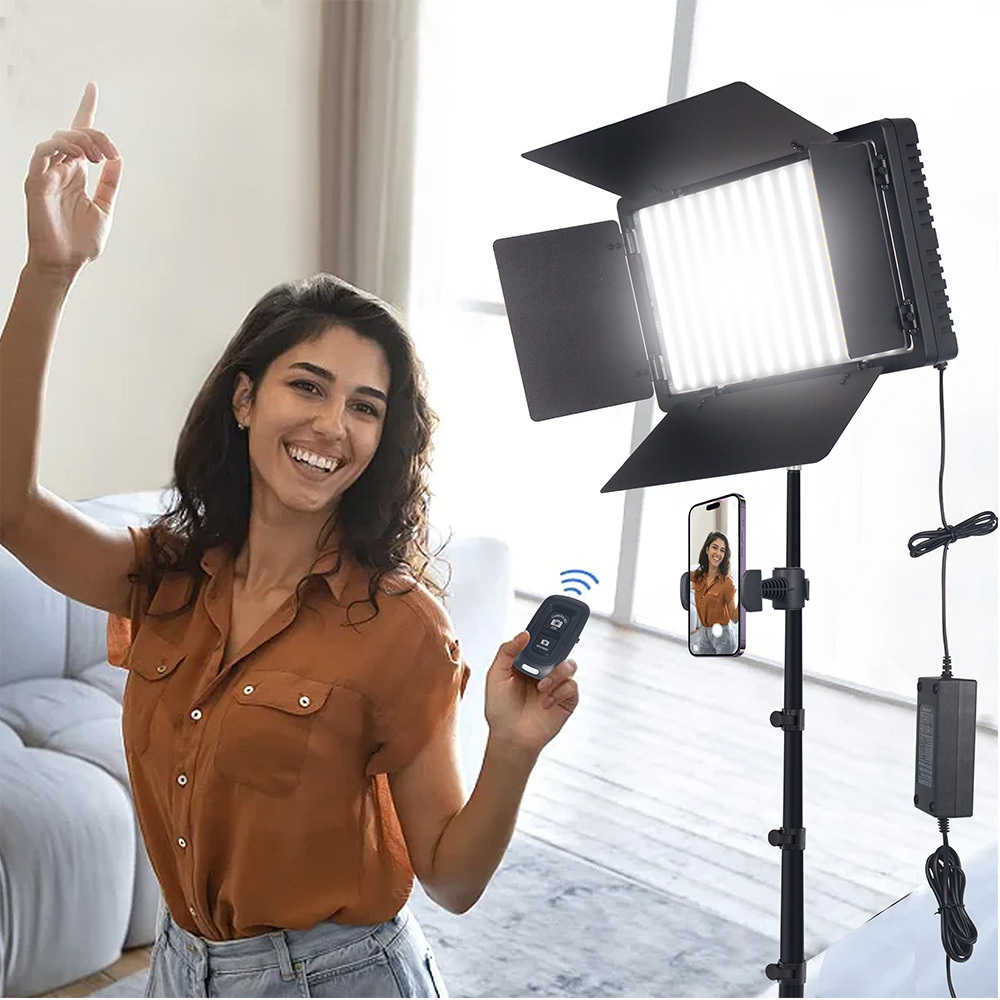 Selfie U600 video professional photography light with mobile phone clip suitable for studio makeup LED ring fill lights