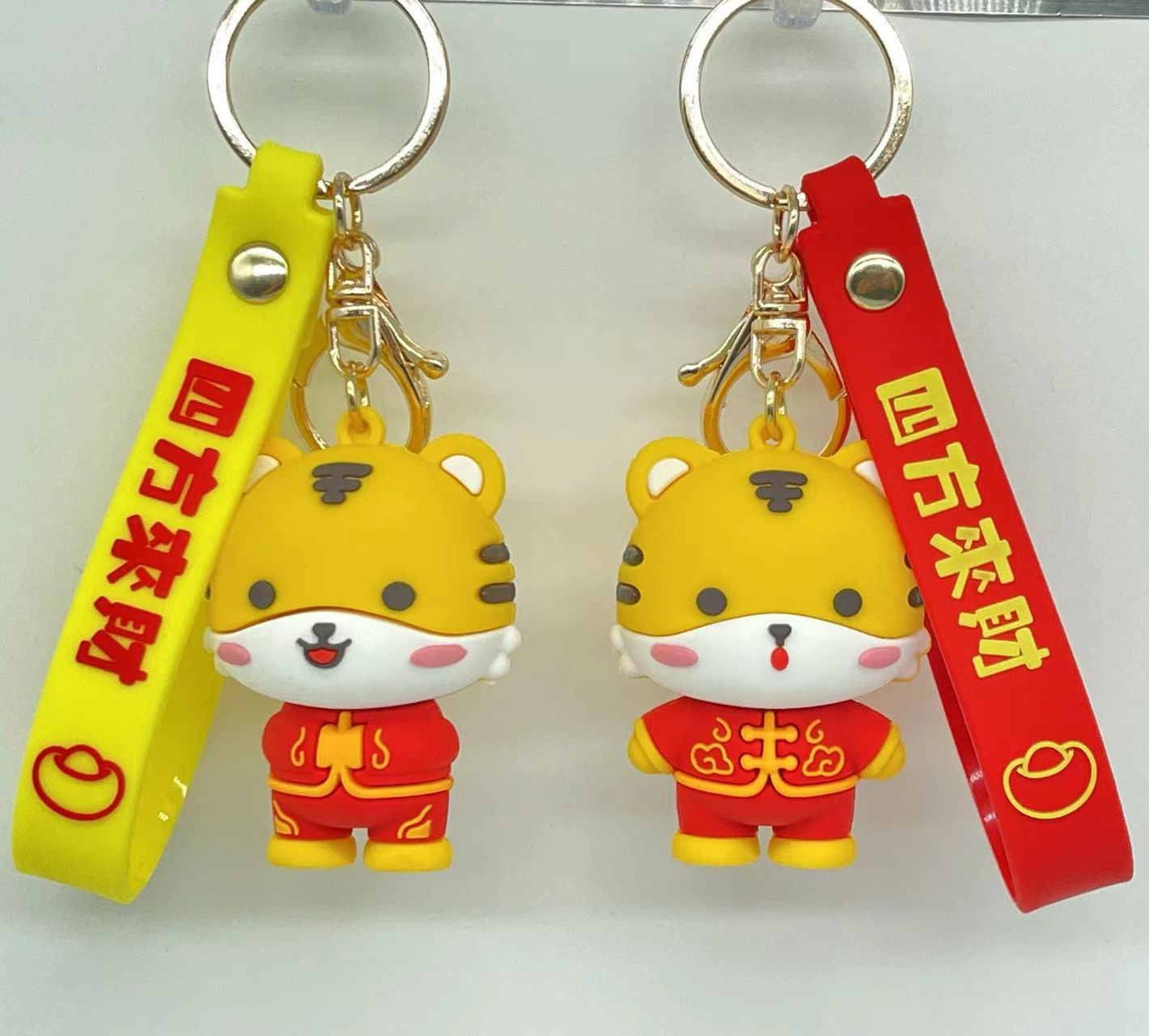 Customized American and Japanese anime character image logo keychain rubber Kawaii keychain 3D PVC keychain