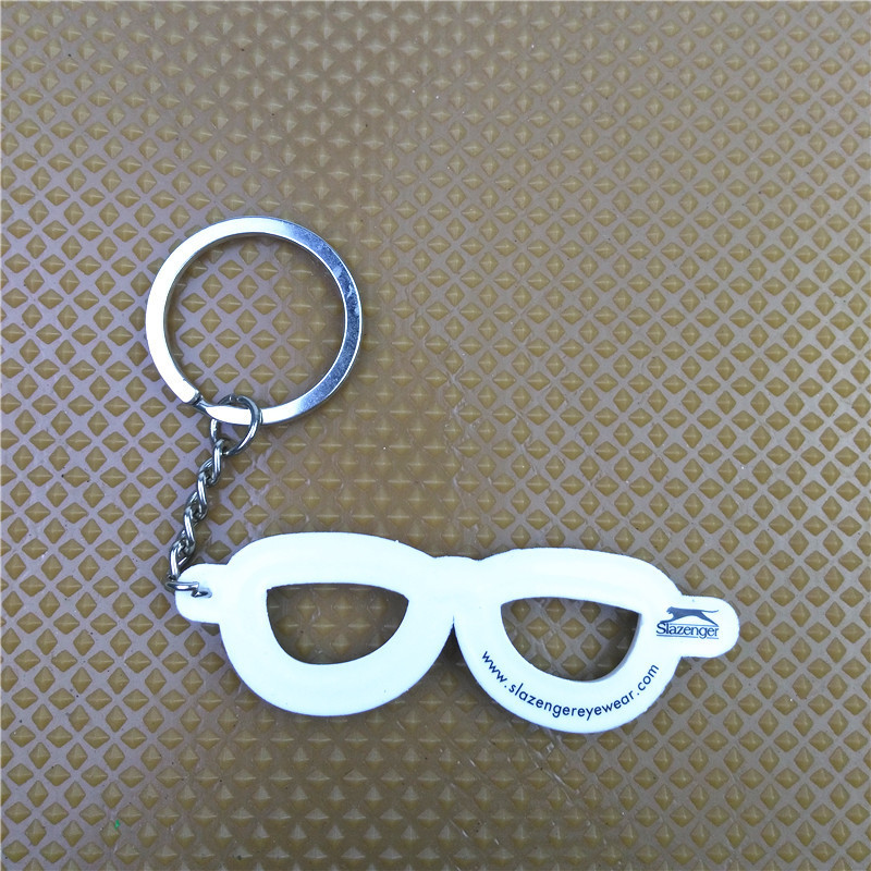 Customized PVC soft rubber glasses modeling key chain plastic key chain small pendant cartoon schoolbag pendant key chain wholes