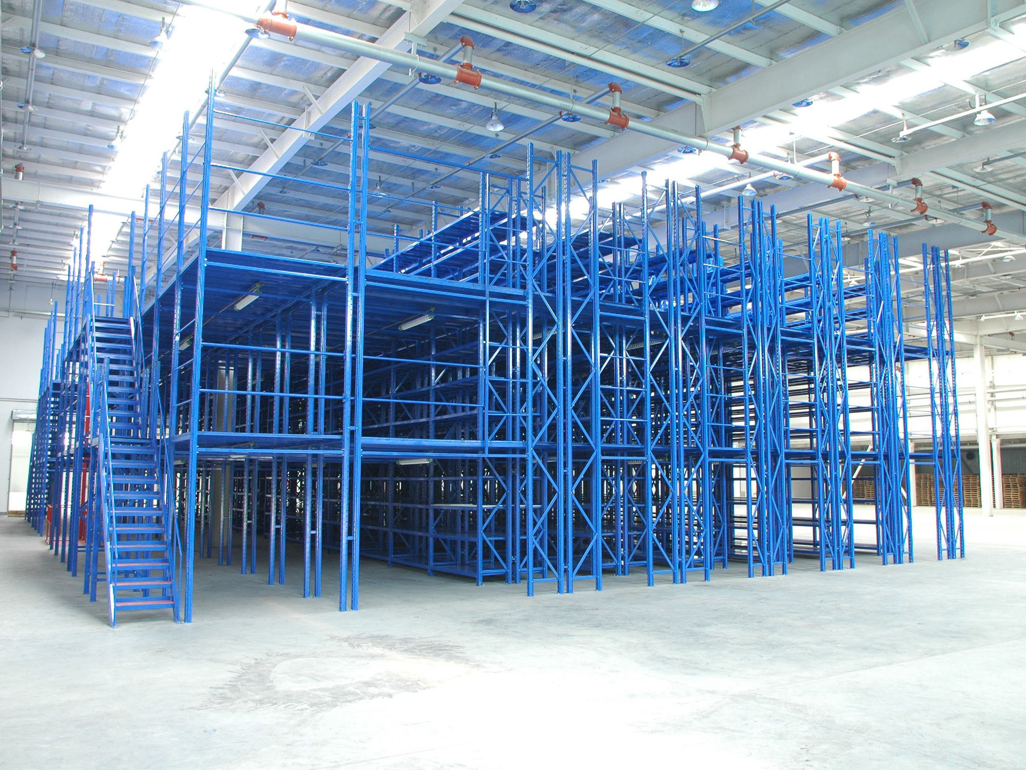 Mracking Steel Industrial Mezzanine Floor  Customizable Warehouse Storage System steel mezzanine for warehouse or office