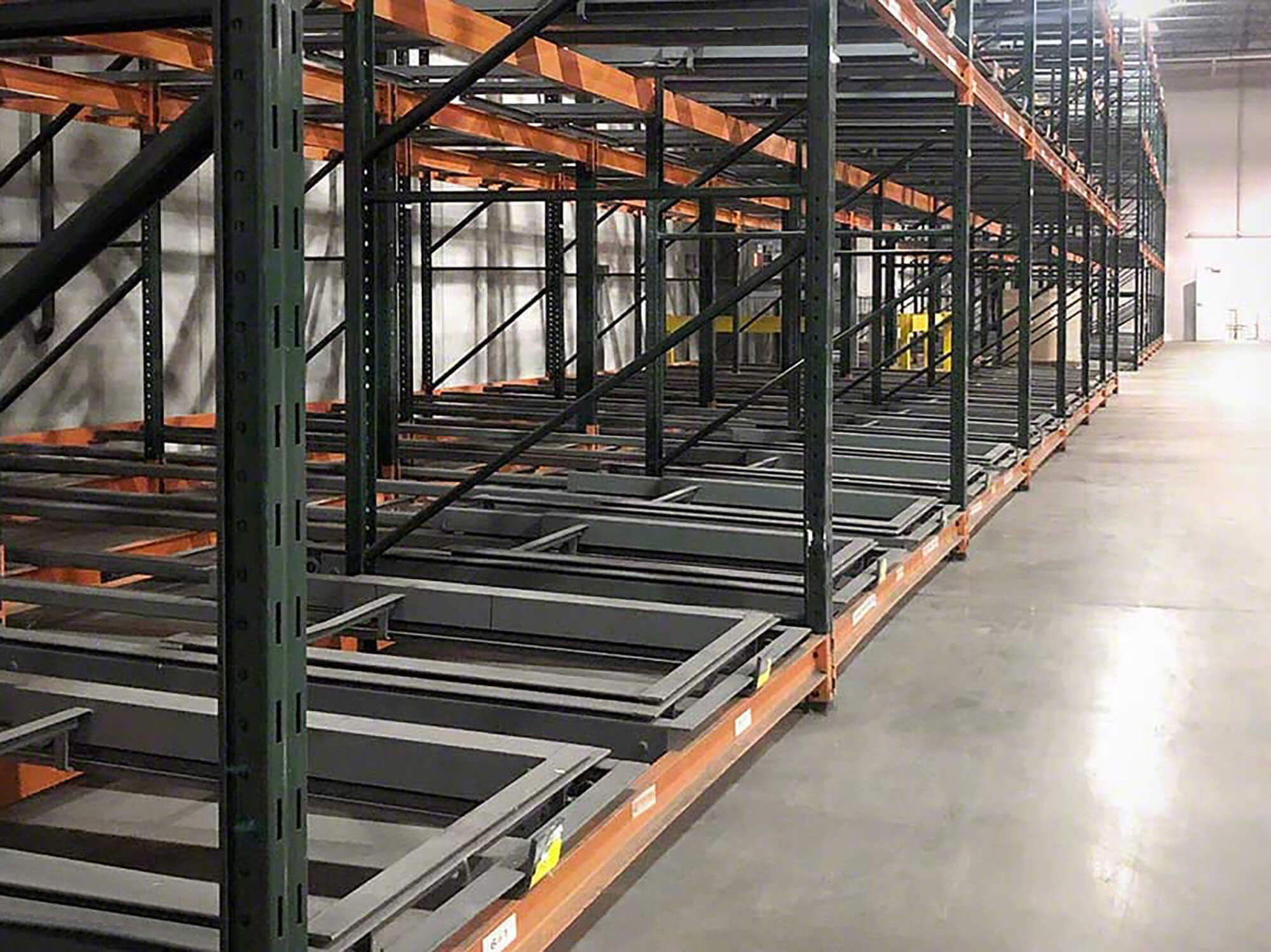 Mracking Wholesale Customized 1000kg Heavy Duty Push Back Warehouse Pallet Racking for Sale Warehouse Storage Custom Made Size