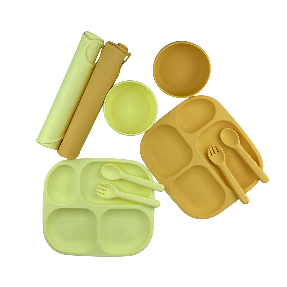 2024 Top Seller Baby Supplies 100% Non-toxic and Recyclable Silicone Baby Plate Set New Born Set Gift Baby Feeding Set