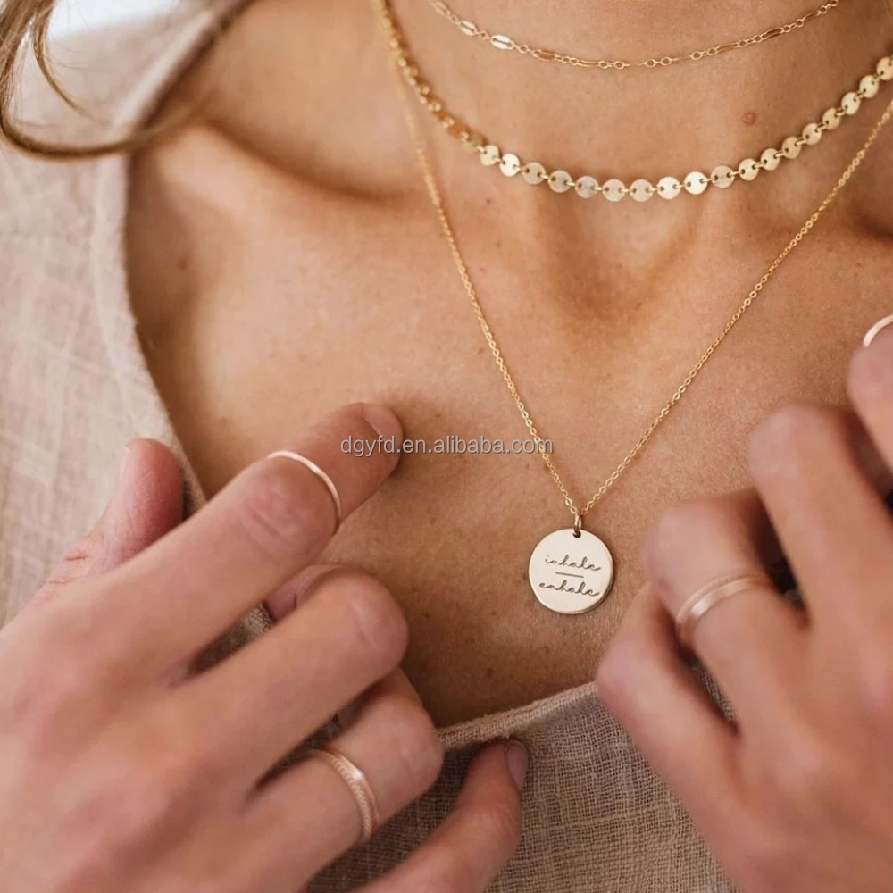 Custom Engraved Stainless Steel Round Disc Necklace Everyday Jewelry 18K Gold Women Personalized Disc Friendship Necklace