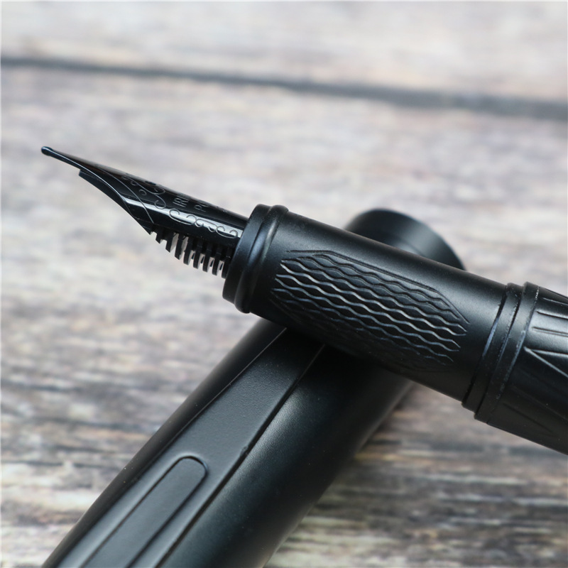 High Quality Custom Promotional Black New Latest Feather Metal Fountain Pen With Customized Logo