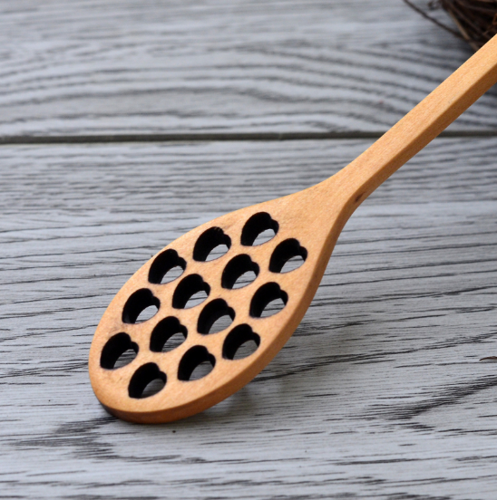 Hand-carved Creative Honeycomb Mixing Spoon Wooden Heart Shaped Spoon Kitchenware for Cooking with Love