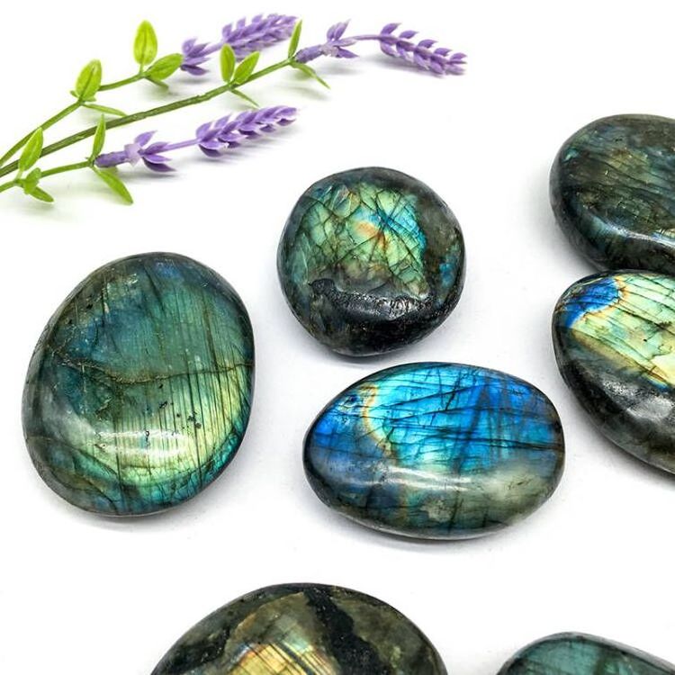 Wholesalepolished flash crystal craft labradorite stone polished flash crystal craft labradorite stone for healing stone