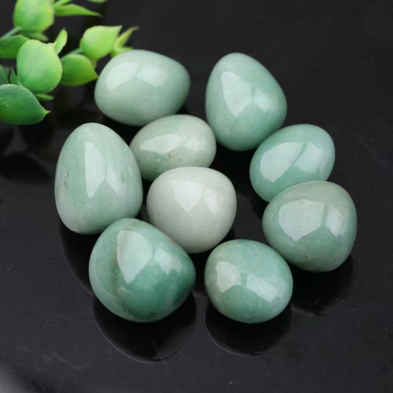 Natural Bulk factory price Quartz reiki Semi-precious Stone Green Aventurine Crystals Tumbled Stone For garden fengshui