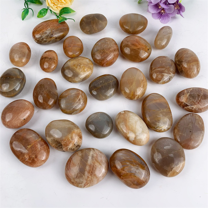 Wholesale Crystals Stones Fengshui  High quality Orange Moon Stone Palm Stone For Gift