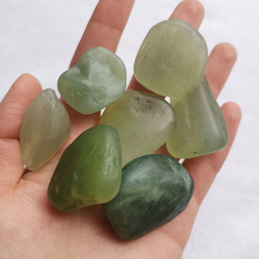 New Natural Jade Loose Stone Polished Xiuyan Jade Tumbled Palm For Decoration