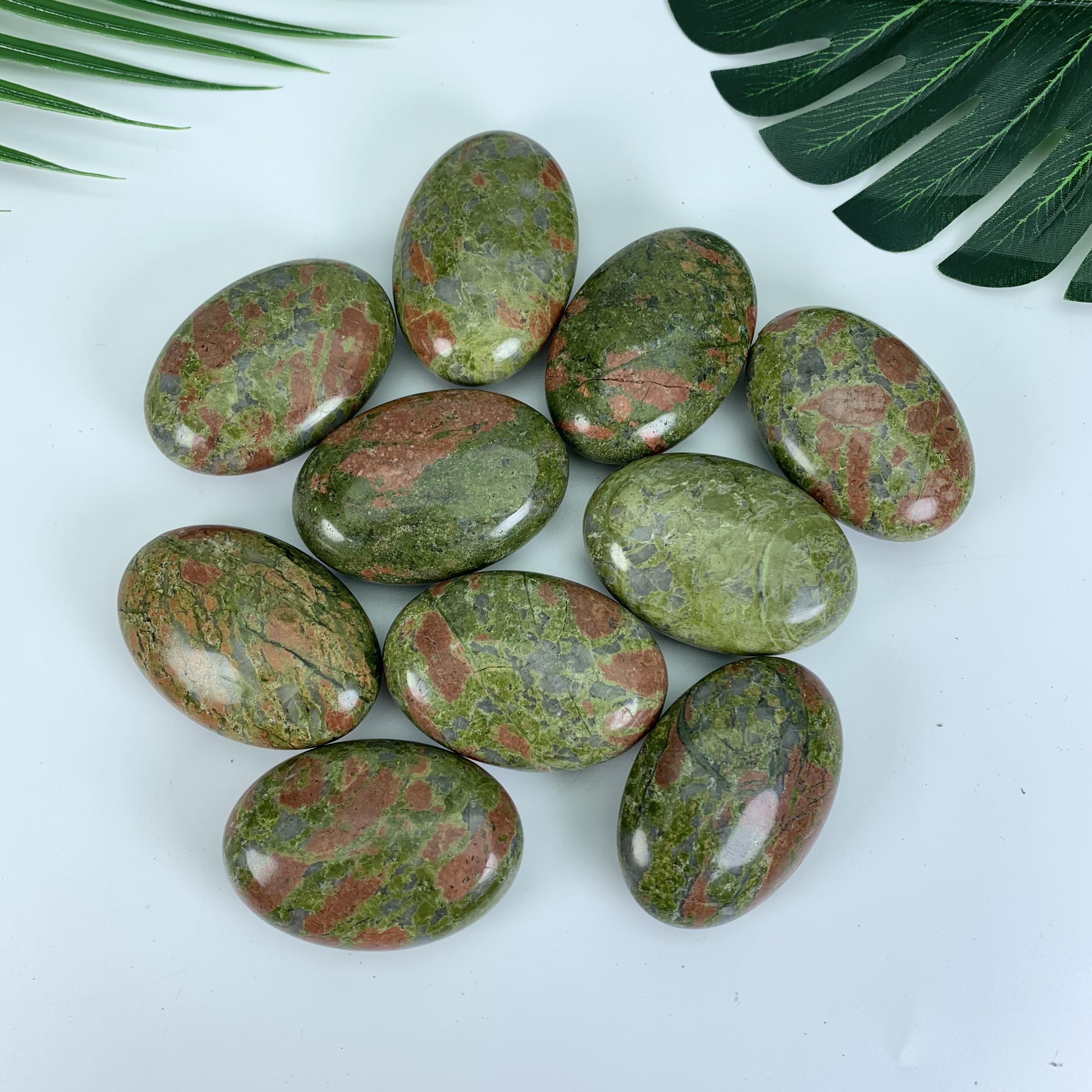 wholesale New arrivals spiritual crystal palm stone  healing stones natural unakite quartz crystal palm stone  for reiki