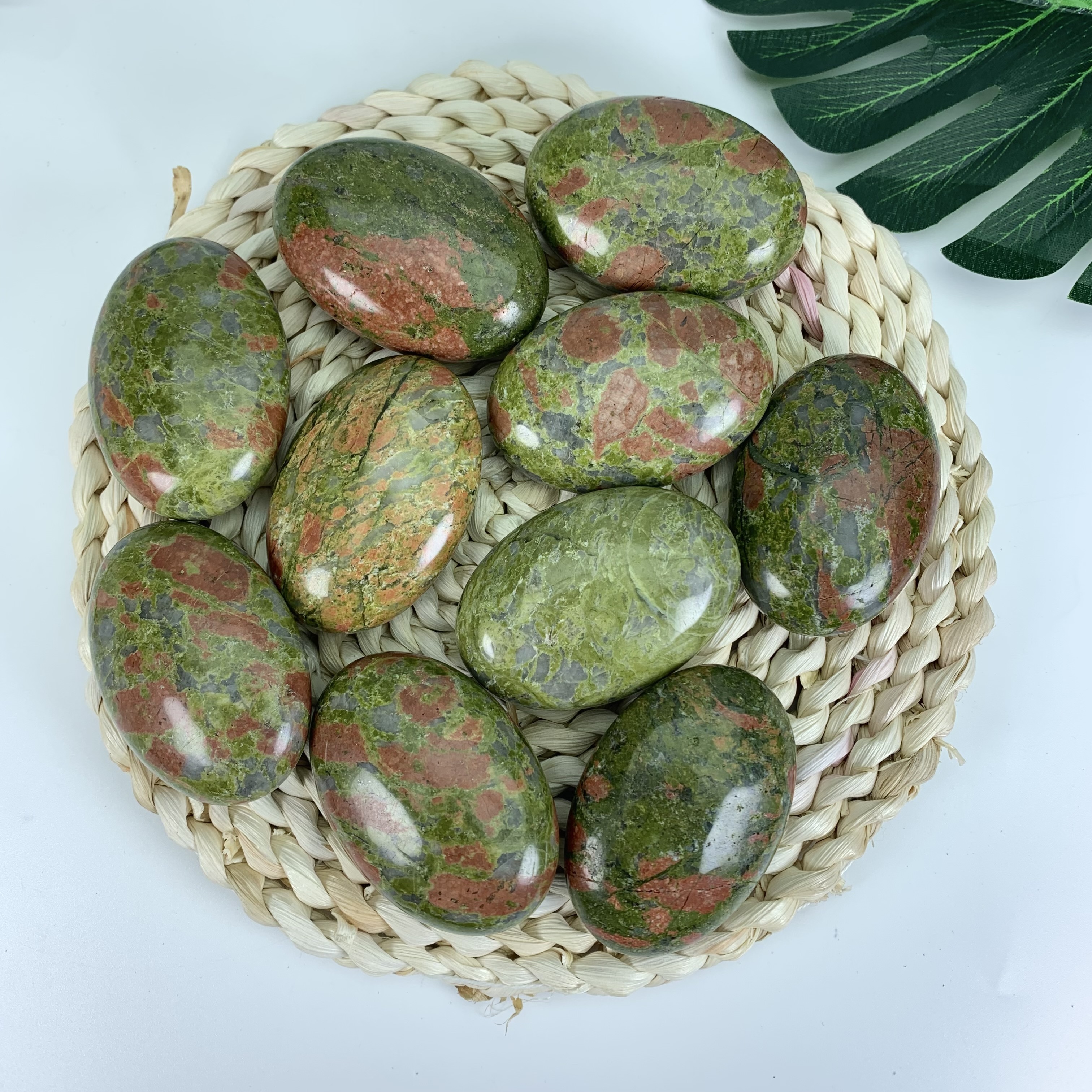 wholesale New arrivals spiritual crystal palm stone  healing stones natural unakite quartz crystal palm stone  for reiki