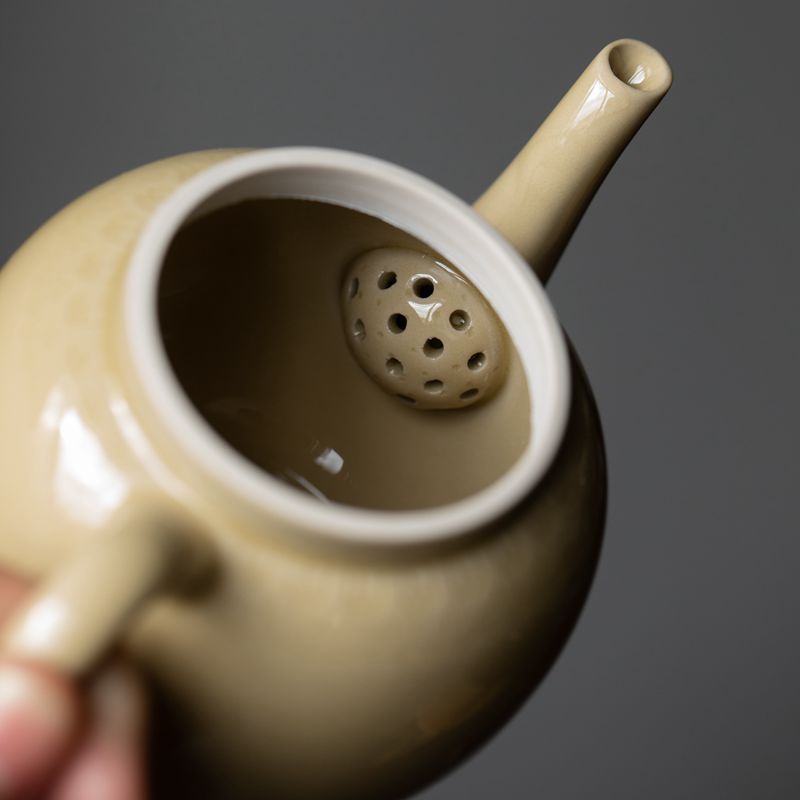 Ding ware yellow teapot ceramic yellow tea set little teapot handmade kung fu tea set Black Tea Teapot teakettle Ruyi kettle