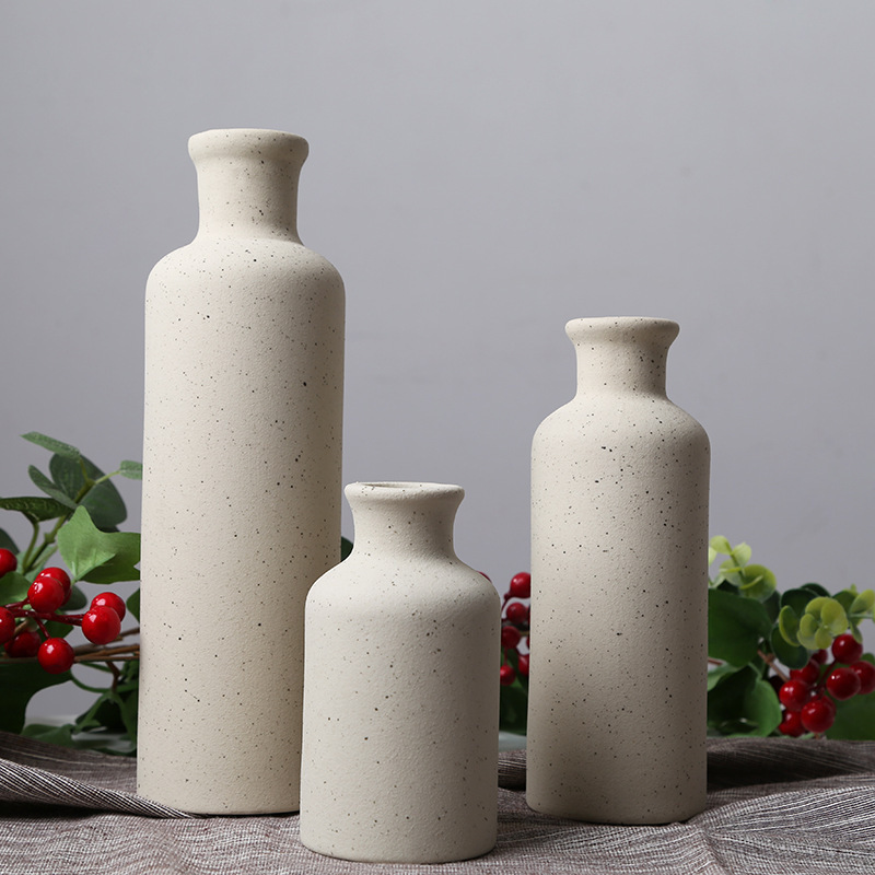 Redeco New Arrival Retro Vase Deco Matte Frosted Ceramic Cylindrical Vases For Gifts Home Office Decoration