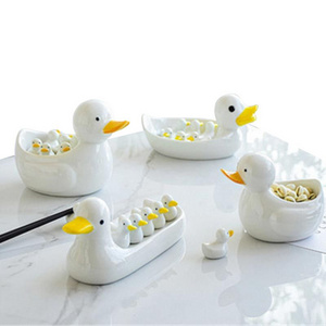 Redeco Modern Wholesale Chopstick Holder Cute Japanese Chopsticks Pillow Duck Ceramic Chopstick Rest For Kitchen Accessories