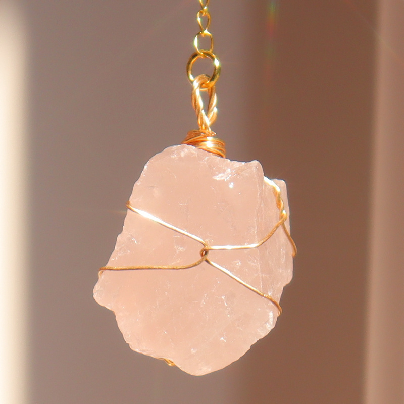 Wholesale circle raw crystal rose quartz suncatchers crystal decor and crystal stone suncatcher