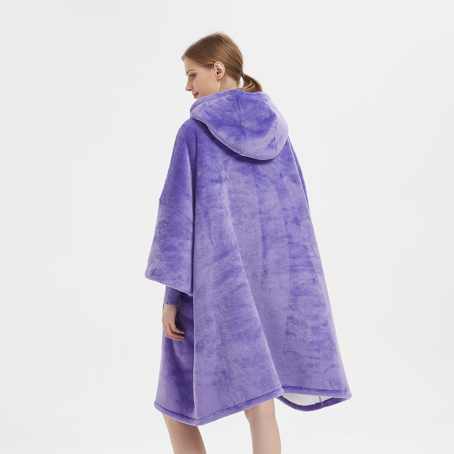 Manufacture Wearable Solid Purple short zipper Blanket Sweatshirt Oversized Blanket Hoodie Flannel Fleece Sherpa Blanket