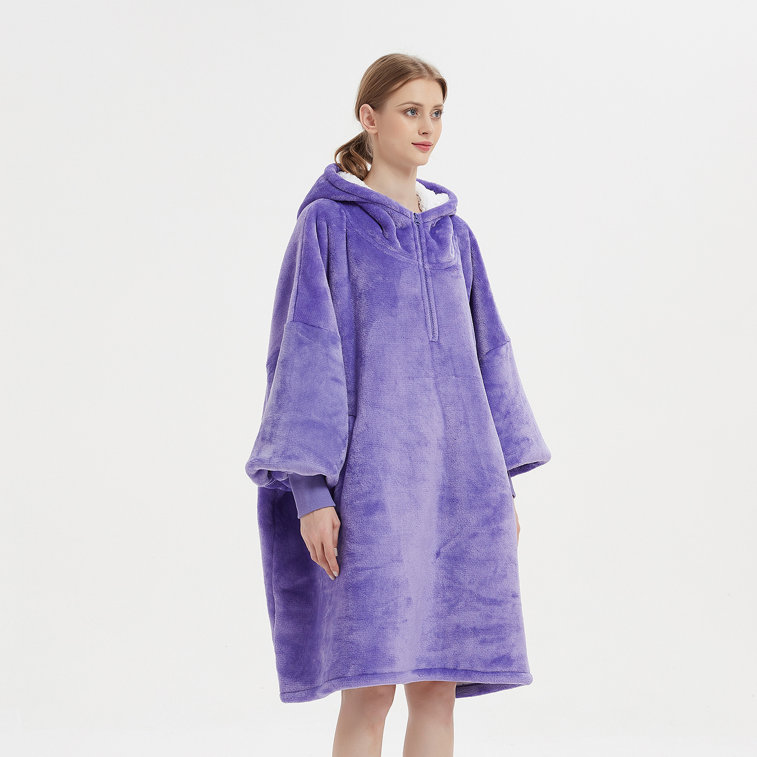 Manufacture Wearable Solid Purple short zipper Blanket Sweatshirt Oversized Blanket Hoodie Flannel Fleece Sherpa Blanket