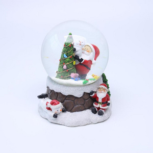 Handmade promotion gift polyresin snowglobe Xmas snow dome