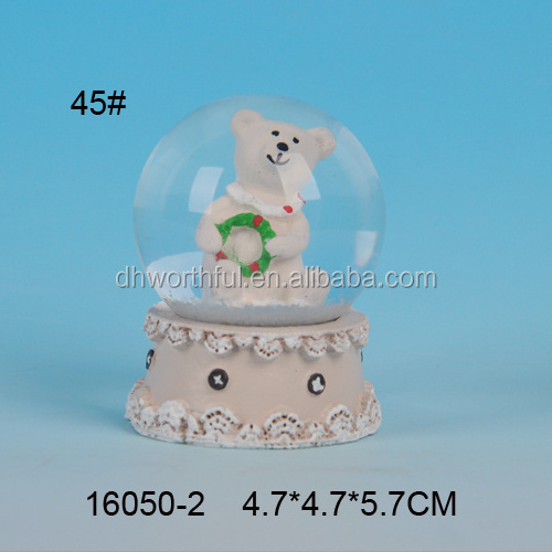 Lovely bear shaped crystal snow globe water ball